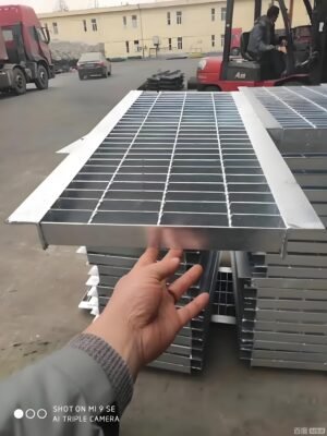 Steel Grating by Material: Choosing for Corrosion Resistance & Budget材质15