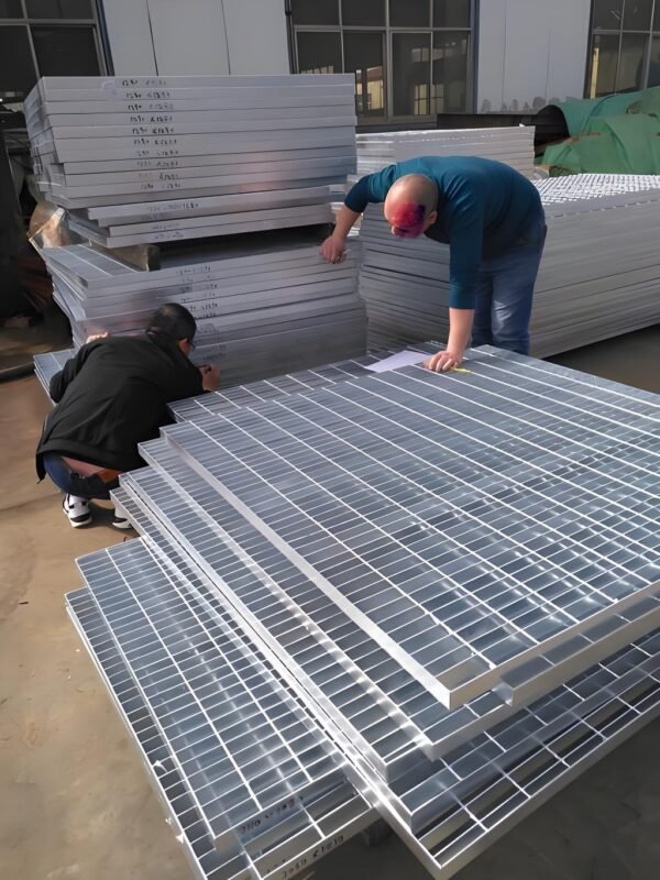 Hot-Dip Galvanized Steel Grating