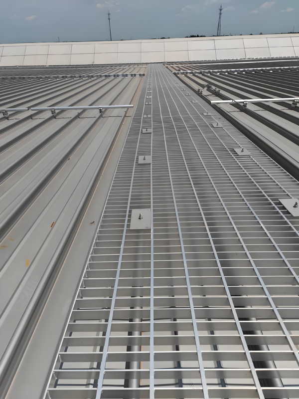 图片2 Photovoltaic Walkway Grating
